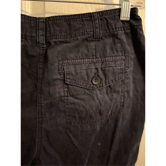 Talbots Classic Navy Flat front Shorts. Inseam 9". Size 6 - Picture 4 of 4